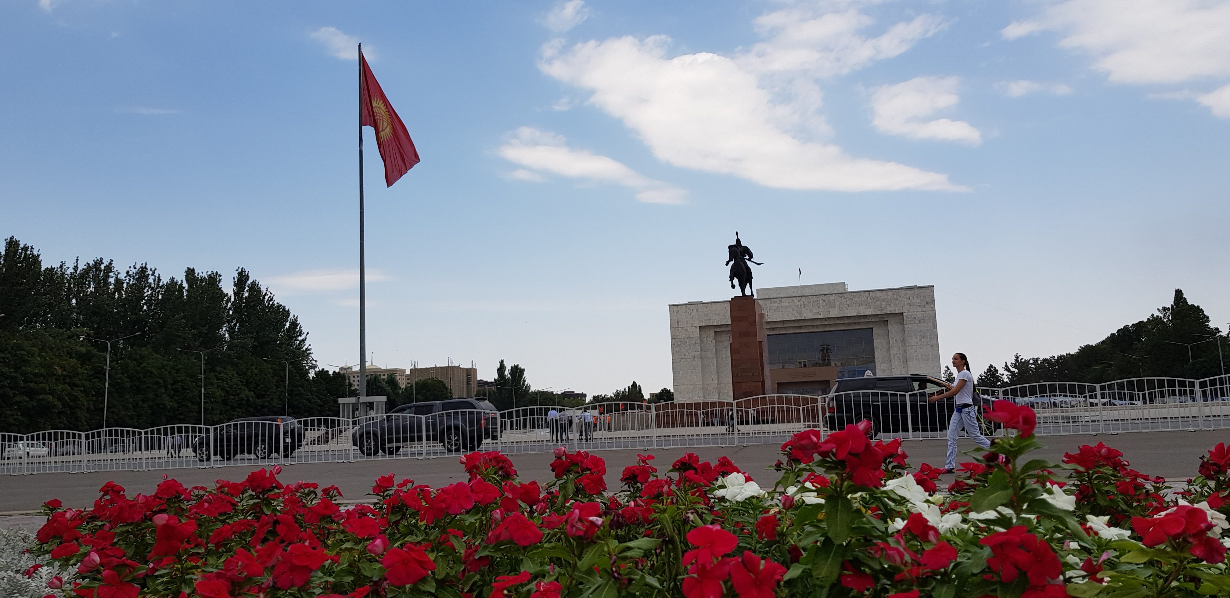 Bishkek: Parks und Monumente
